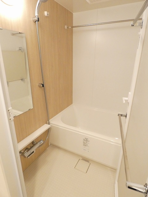 バス・シャワールーム　バス※別部屋参考写真