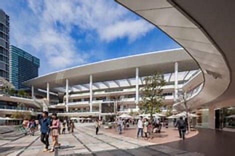 ショッピングセンター　ラゾーナ川崎プラザ（ショッピングセンター）まで1800m