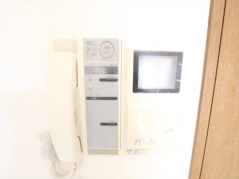 セキュリティ　モニター付きインターホン