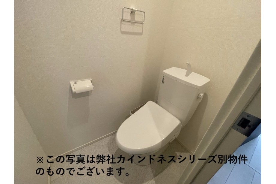 トイレ　同自社施工会社参考写真