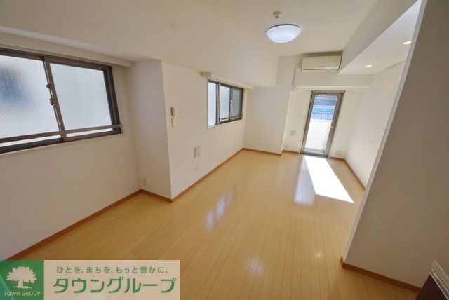 居室・リビング　2面採光の角部屋
