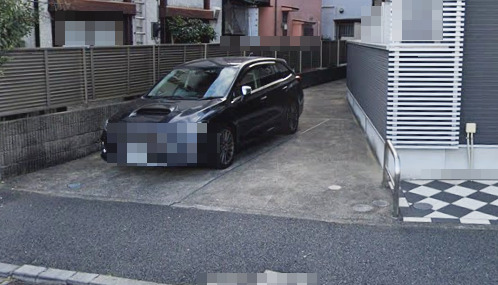 駐車場　【シャープなデザインが印象的な洗練の住まい♪】オススメ物件で
