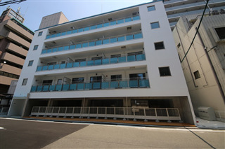 建物外観　Radiation Court