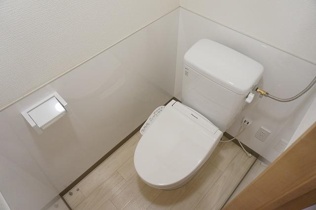 トイレ　トイレ