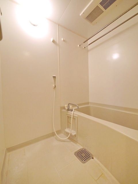 バス・シャワールーム　★ゆったりくつろげるお風呂★