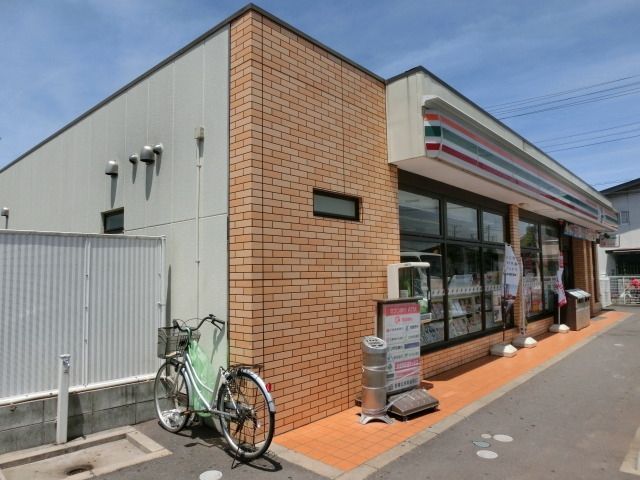 コンビニ　セブンイレブン（コンビニ）まで100m