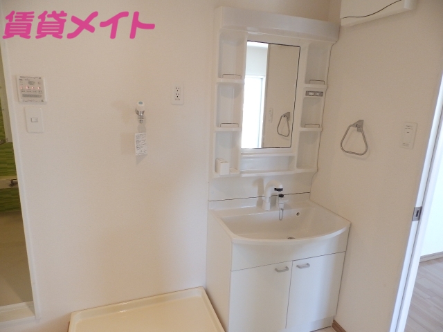 洗面設備　同物件別部屋参考写真です。