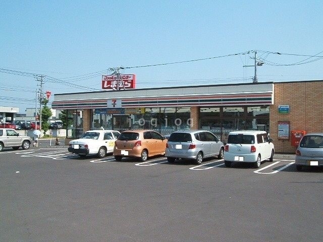 コンビニ　セブンイレブン旭川神居7条店（コンビニ）まで896m