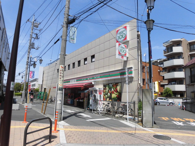 コンビニ　ローソンストア１００（コンビニ）まで676m
