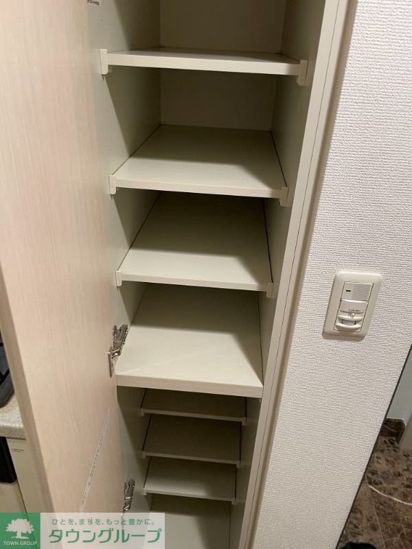 収納　シューズボックス