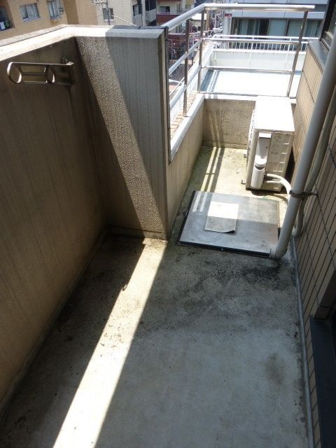 バルコニー　★日当たりのよいバルコニーです★