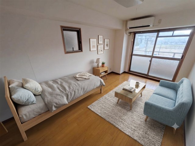 居室・リビング　家具・小物は配置イメージ（CG）です。実際の室内には家具は設