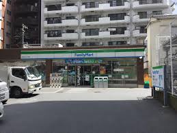 コンビニ　ファミリーマート 西五反田六丁目店（コンビニ）まで151m