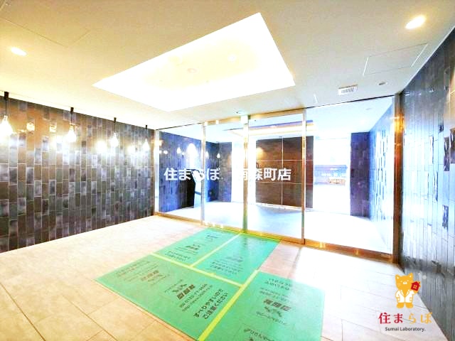 エントランス　共用部の印象も大切に