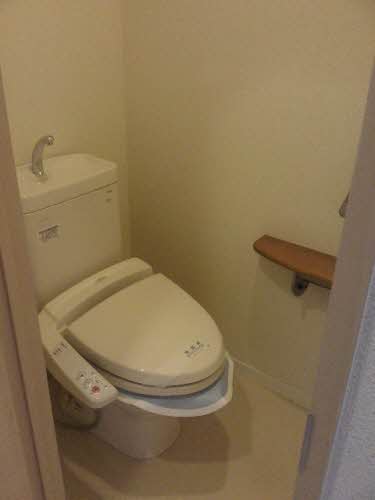 グランドシャーメゾン北花田のトイレ写真