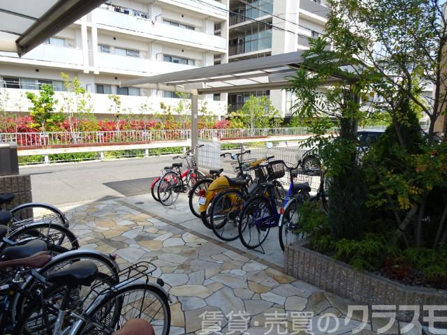 その他共有部分　屋根付き駐輪場