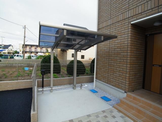 その他　♪屋根付駐輪場♪