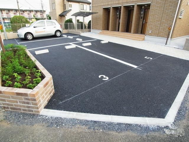 駐車場　♪敷地内