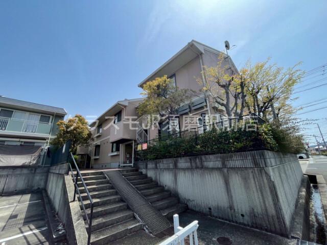 建物外観　ダイニング６帖広くゆっくりお食事できます！