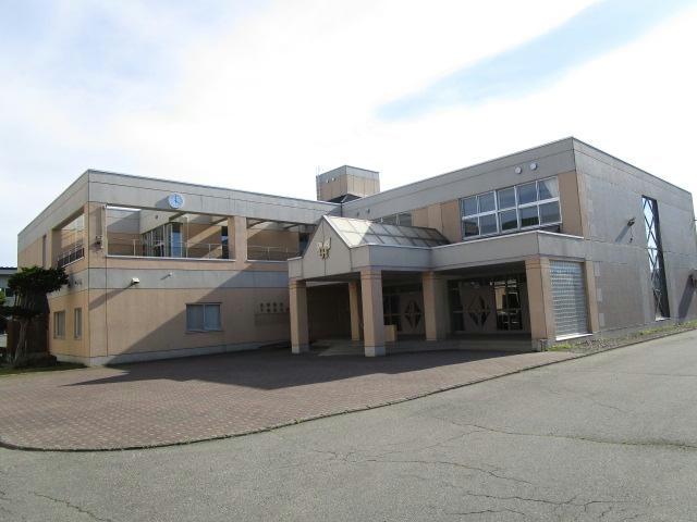 中学校　音更町立下音更中学校（中学校）まで986m