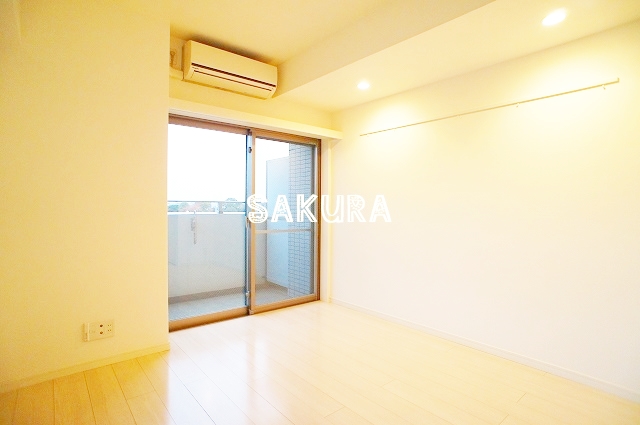 居室・リビング　開放感のあるゆったりとしたお部屋です♪