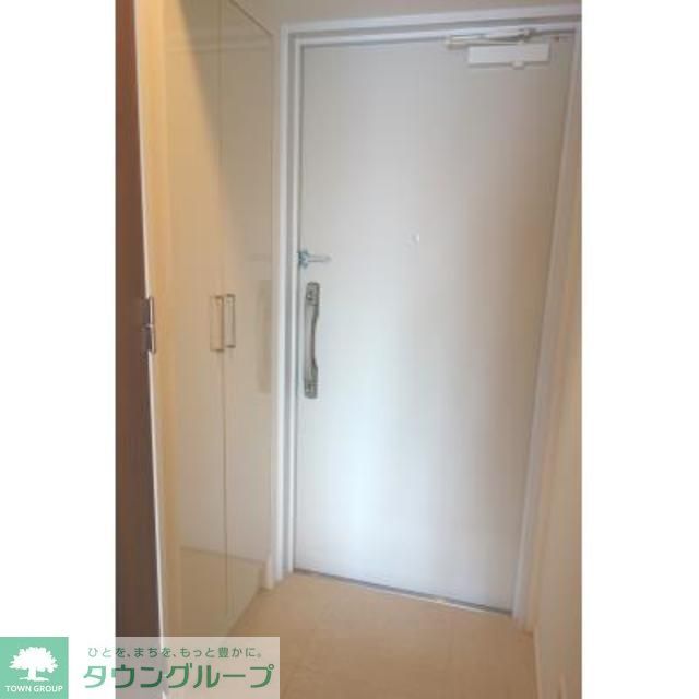 玄関　※写真は同タイプ住戸です。