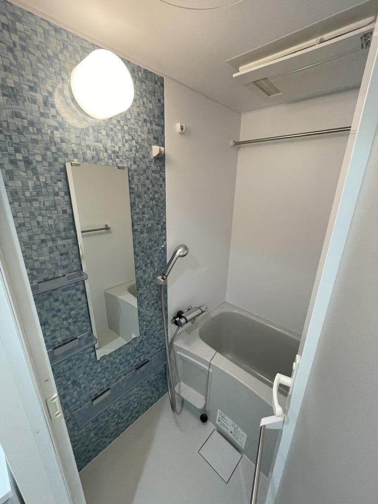 バス・シャワールーム　※別部屋の写真です。