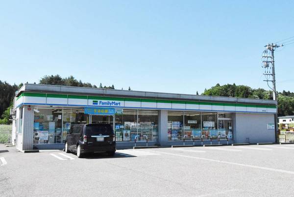 コンビニ　ファミリーマート 珠洲宝立町店（コンビニ）まで7600m