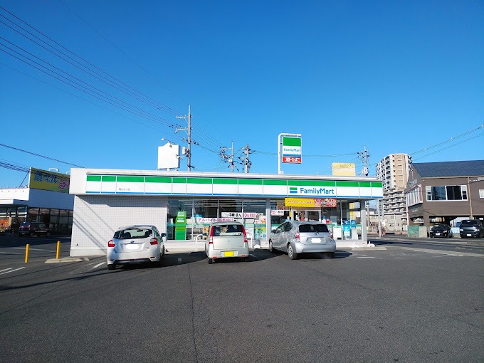 コンビニ　ファミリーマート岡山さい店（コンビニ）まで396m