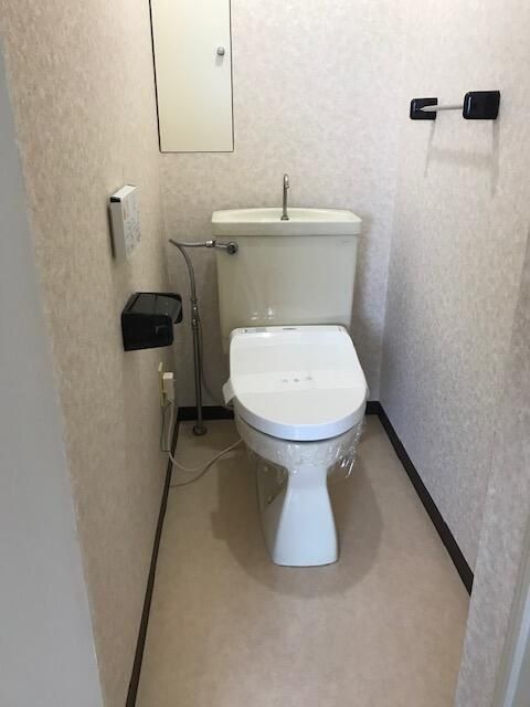 トイレ　※別タイプ間取り設備施工例　現況優先