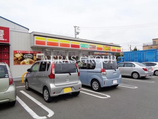 コンビニ　デイリーヤマザキ新羽駅前店（コンビニ）まで348m
