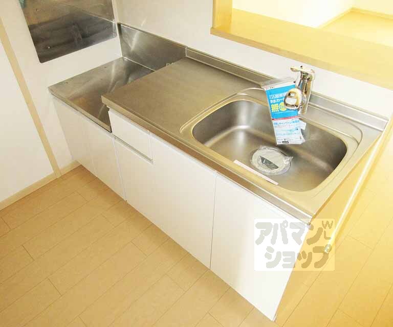 キッチン　使いやすい大きさのキッチンです