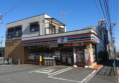 コンビニ　セブンイレブン 杉並高井戸東4丁目店（コンビニ）まで691m