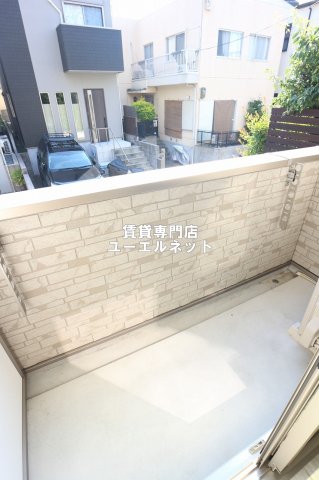 バルコニー　バルコニー付きで採光＆風通し良好！