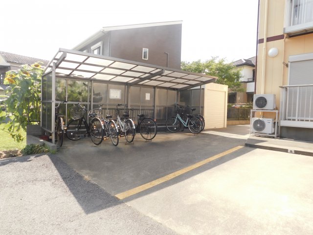 その他共有部分　駐輪場あり