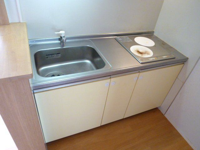 キッチン　2口ＩＨシステムキッチンです。