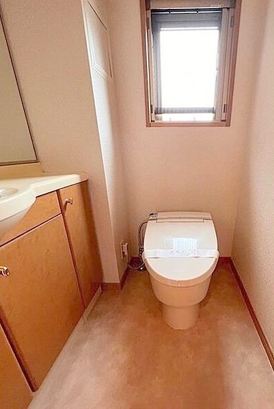 トイレ　写真は同タイプ住居です。