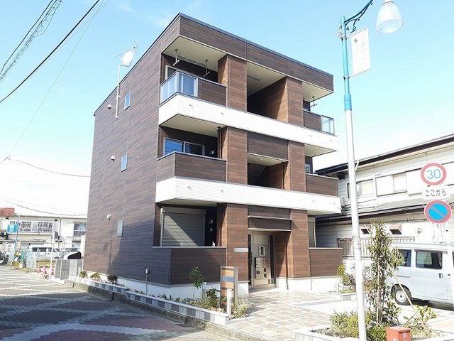 建物外観　「Ｆｏｕｒ　Ｓｅａｓｏｎｓ・Ｔ」の外観です