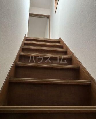 千葉市花見川区浪花町住宅の玄関写真