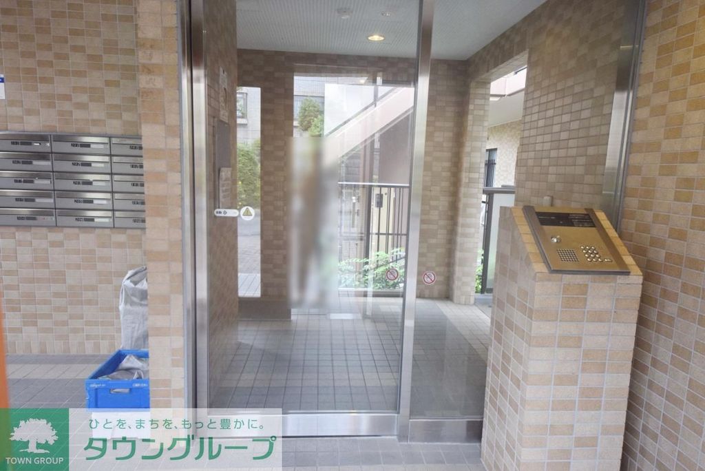 エントランス　エントランス