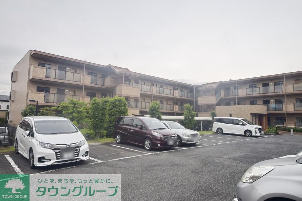 駐車場　駐車場