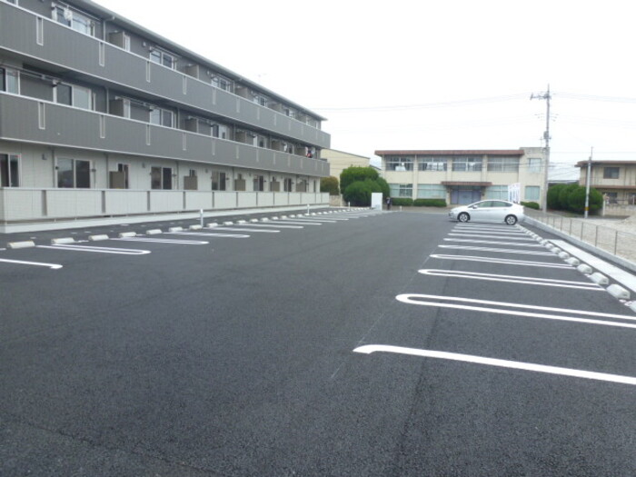 駐車場　オペラハウス上大島