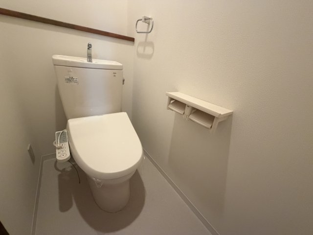 阪急甲陽線 苦楽園口駅 徒歩3分 4階建 築43年のトイレ写真