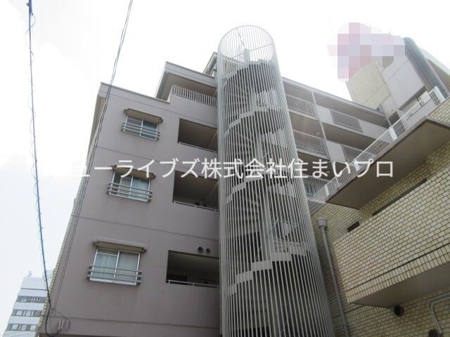 八坂1番館の外観写真