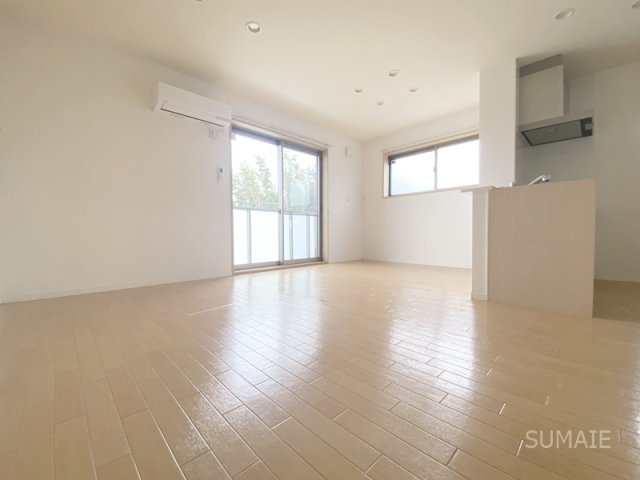 居室・リビング　最上階角部屋です！