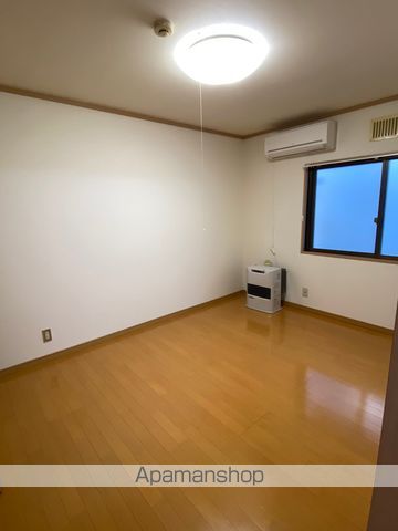 サクラメント紺屋町の居間写真