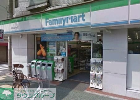 コンビニ　ファミリーマート（コンビニ）まで390m