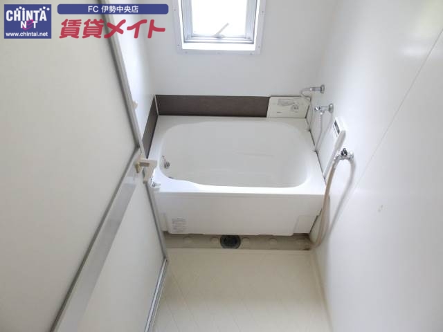 バス・シャワールーム　同型参考写真