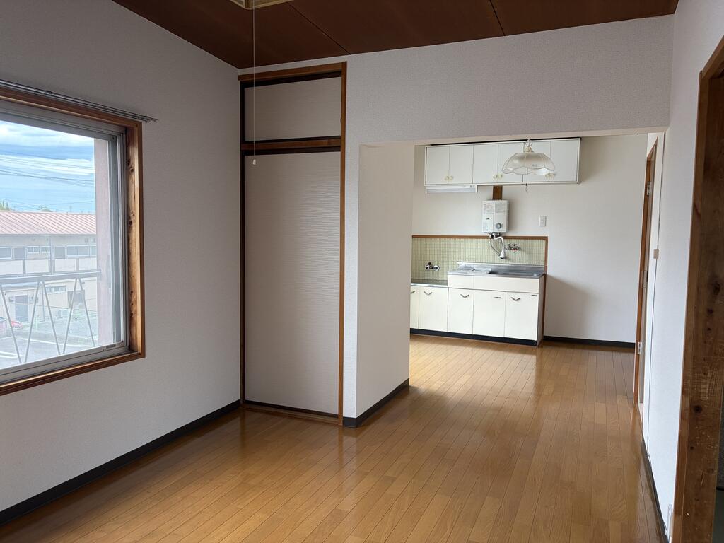 名東荘の居間写真