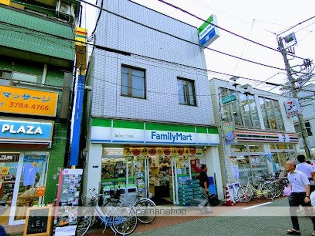 コンビニ　ファミリーマート 旗の台二丁目店（コンビニ）まで203m